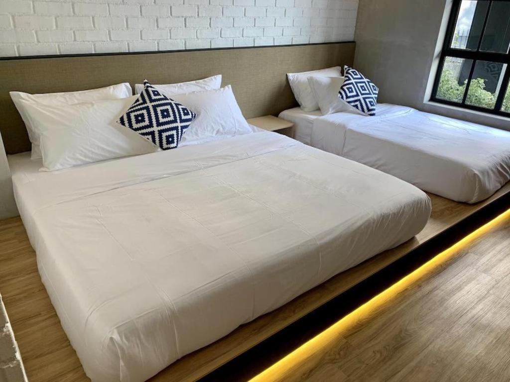 Atelier Hotel Джохор-Бару Экстерьер фото