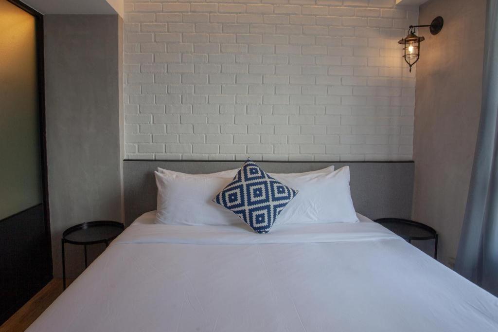 Atelier Hotel Джохор-Бару Экстерьер фото