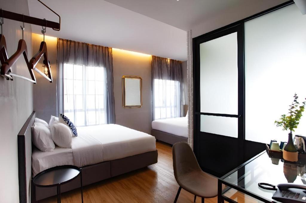 Atelier Hotel Джохор-Бару Экстерьер фото